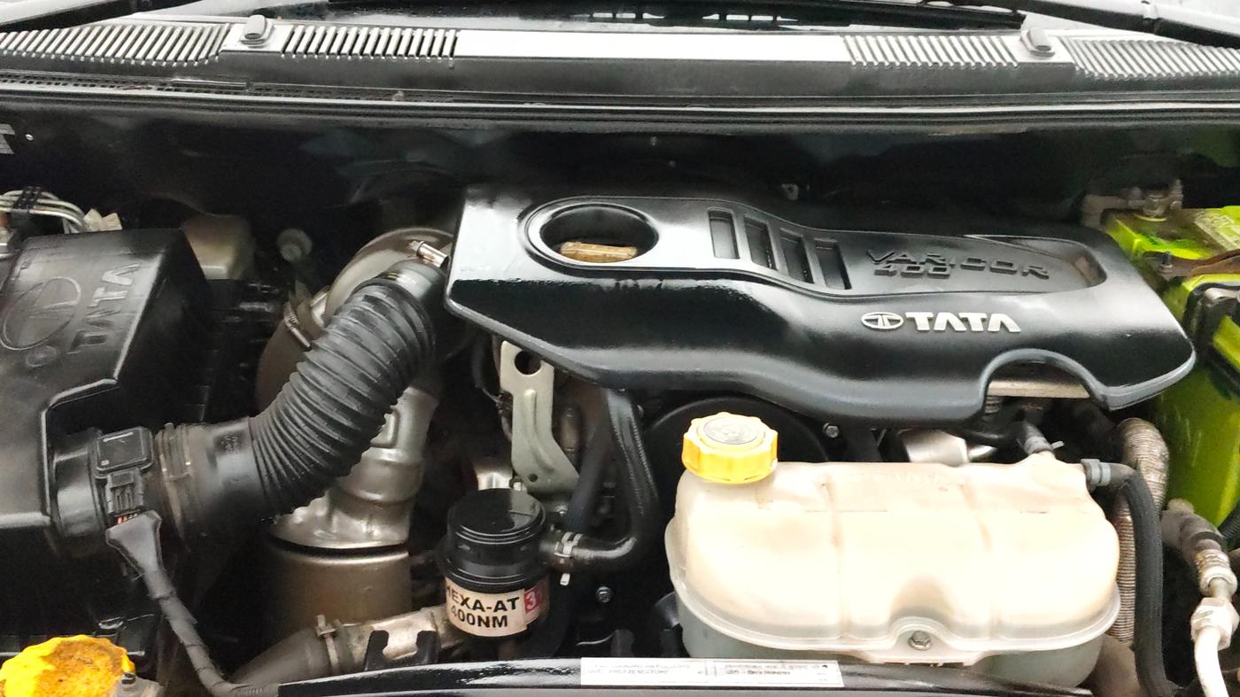 2017 Tata Hexa XTA 4X2 7 STR, Diesel, Automatic, 83,829 km, Engine View