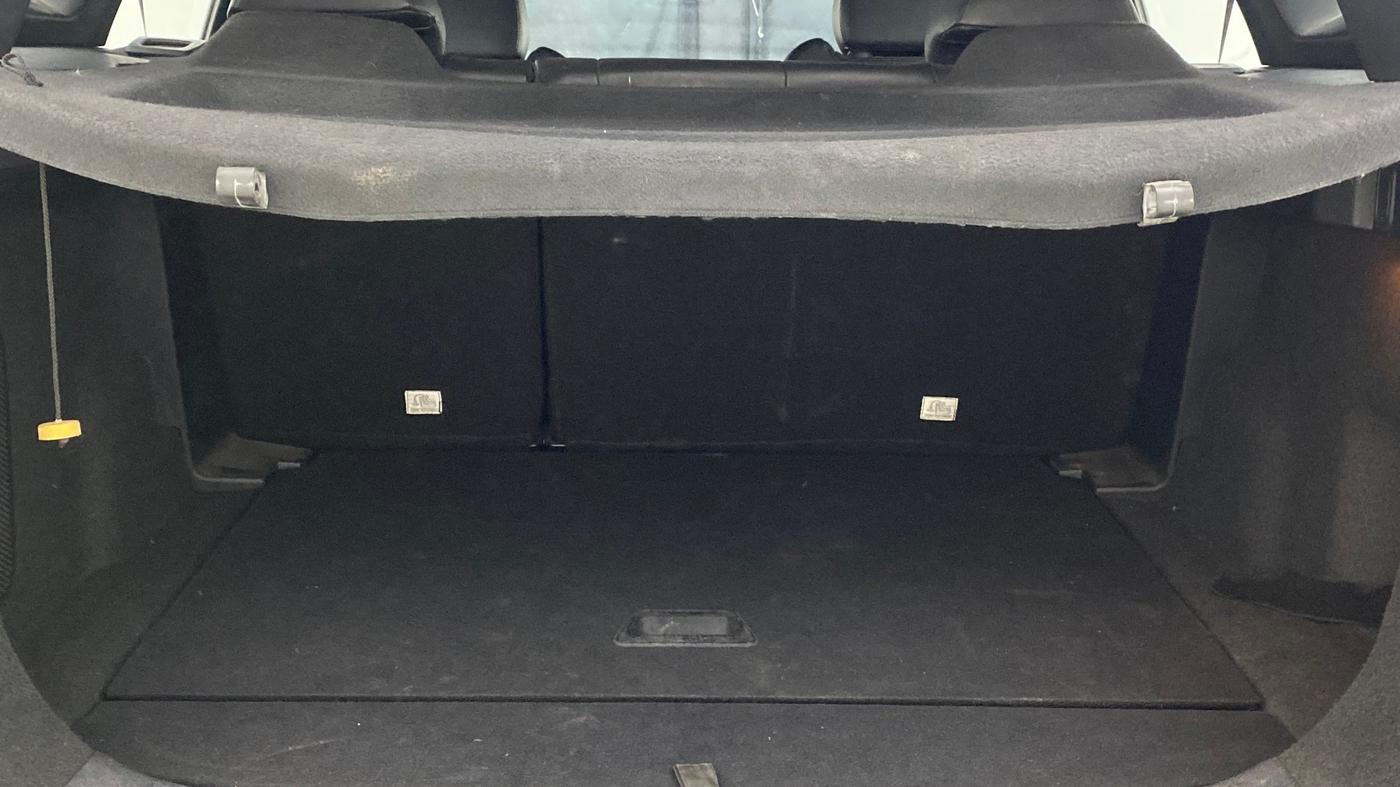 2021 Tata Harrier XZA PLUS 2.0L DARK EDITION, Diesel, Automatic, 73,476 km, Boot Inside