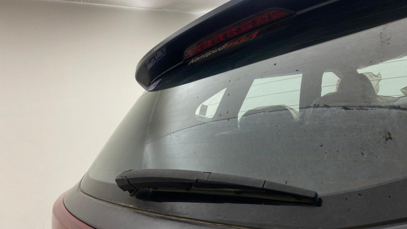 2023 KIA SELTOS  X LINE 1.5 TURBO PETROL DCT, Petrol, Automatic, 13,450 km, Rear Wiper