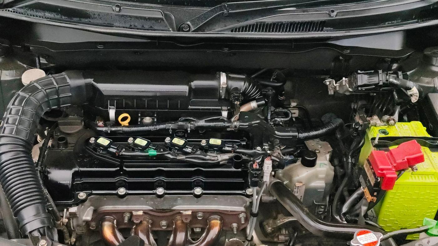 2018 Maruti Swift VXI AMT, Petrol, Automatic, 45,442 km, Engine View