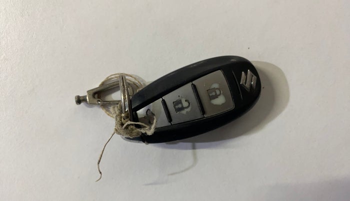 2016 Maruti Ciaz ZXI+ AT, Petrol, Automatic, 1,17,673 km, Key Close Up