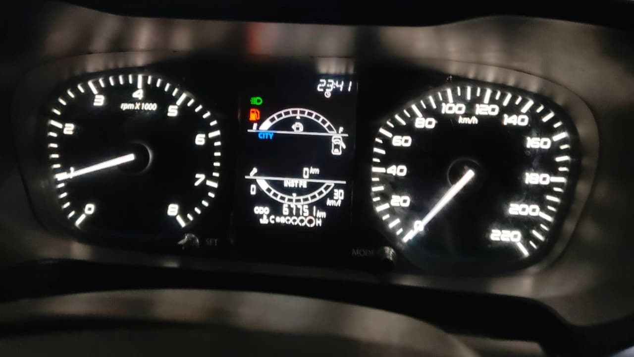2022 Tata ALTROZ XZ PETROL, Petrol, Manual, 67,751 km, Odometer Image