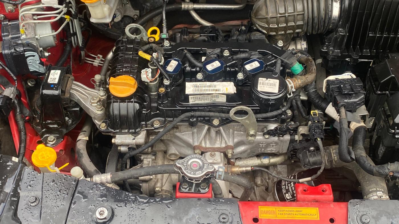 2022 Tata ALTROZ XZ PETROL, Petrol, Manual, 67,751 km, Engine View - Right