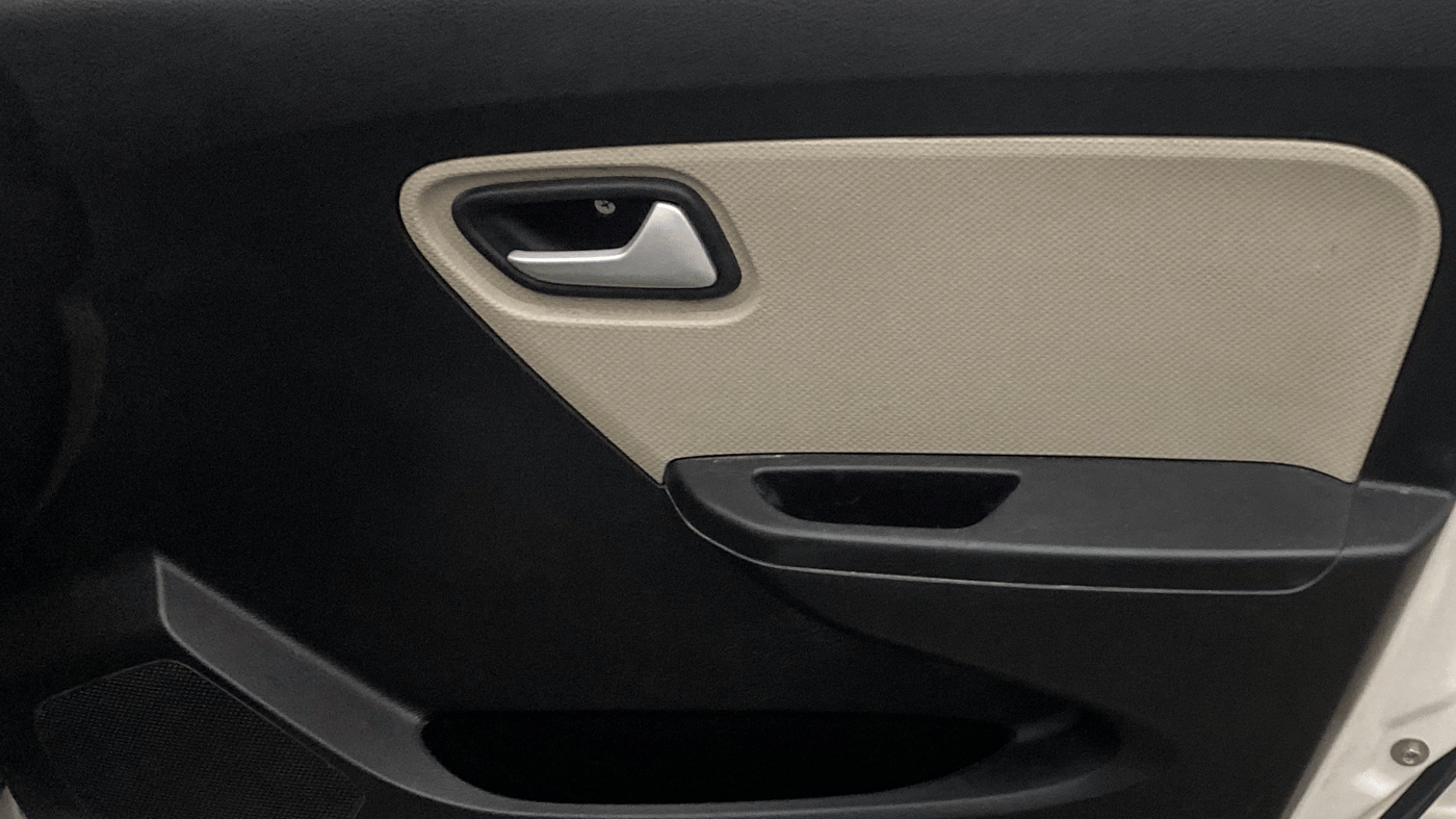 2021 Maruti Alto VXI PLUS, Petrol, Manual, 51,853 km, Driver Side Door Panels Control