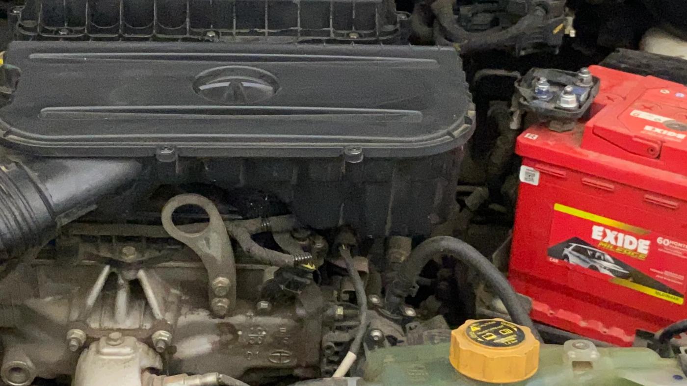 2020 Tata Tiago XZ PLUS PETROL, Petrol, Manual, 1,41,342 km, Engine View - Left