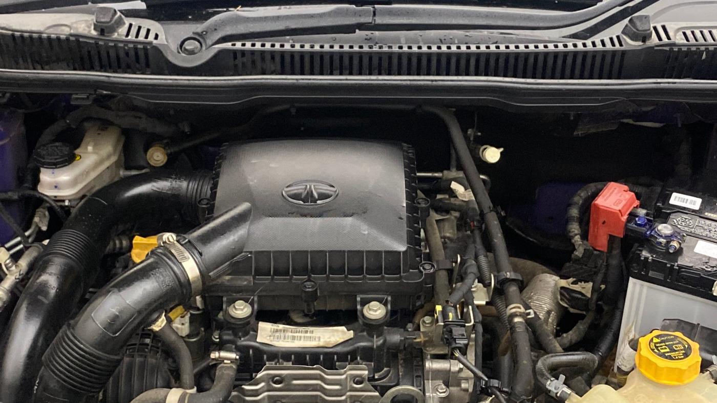2023 Tata NEXON FEARLESS PURPLE + SUNROOF DCA DUAL TONE 1.2 PETROL, Petrol, Automatic, 29,236 km, Engine View