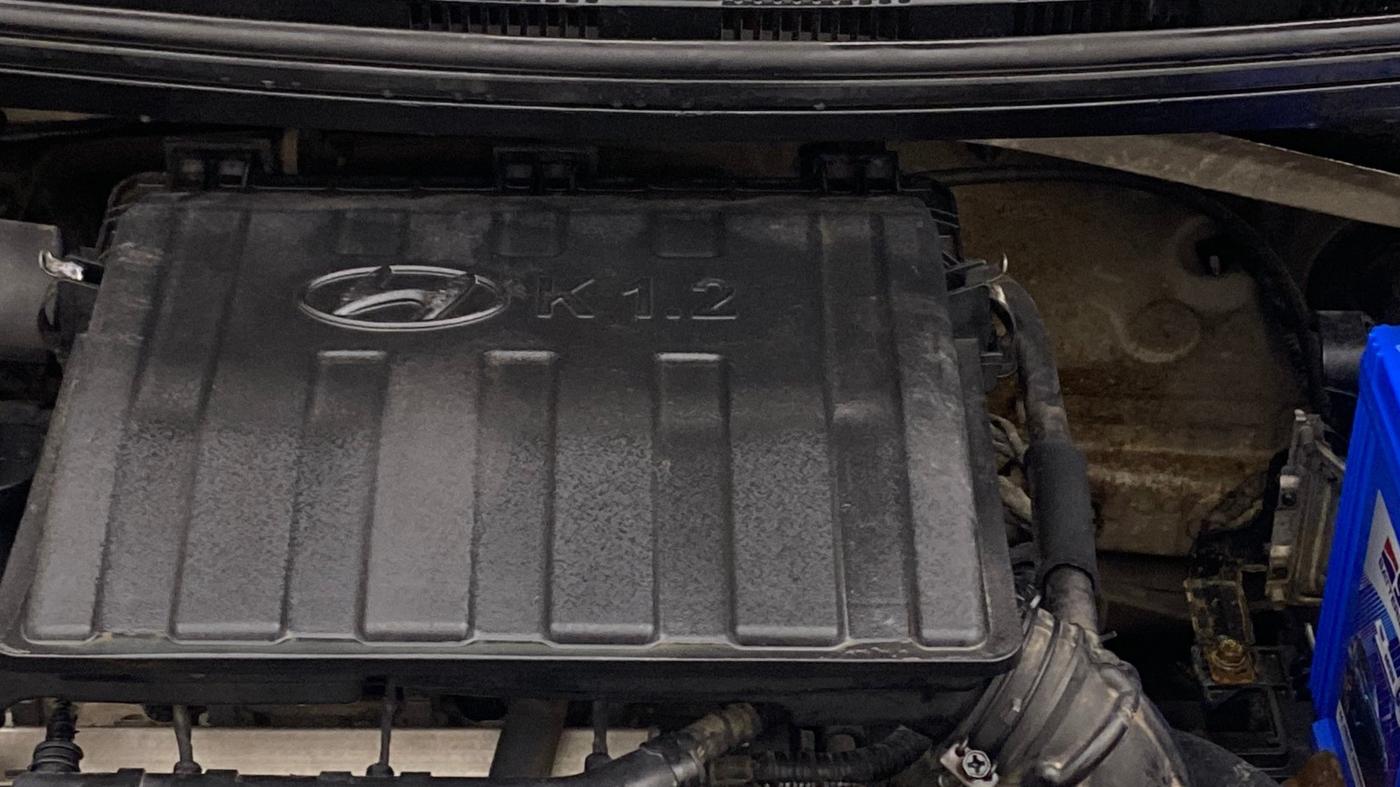 2014 Hyundai Xcent S 1.2, Petrol, Manual, 1,06,291 km, Engine View