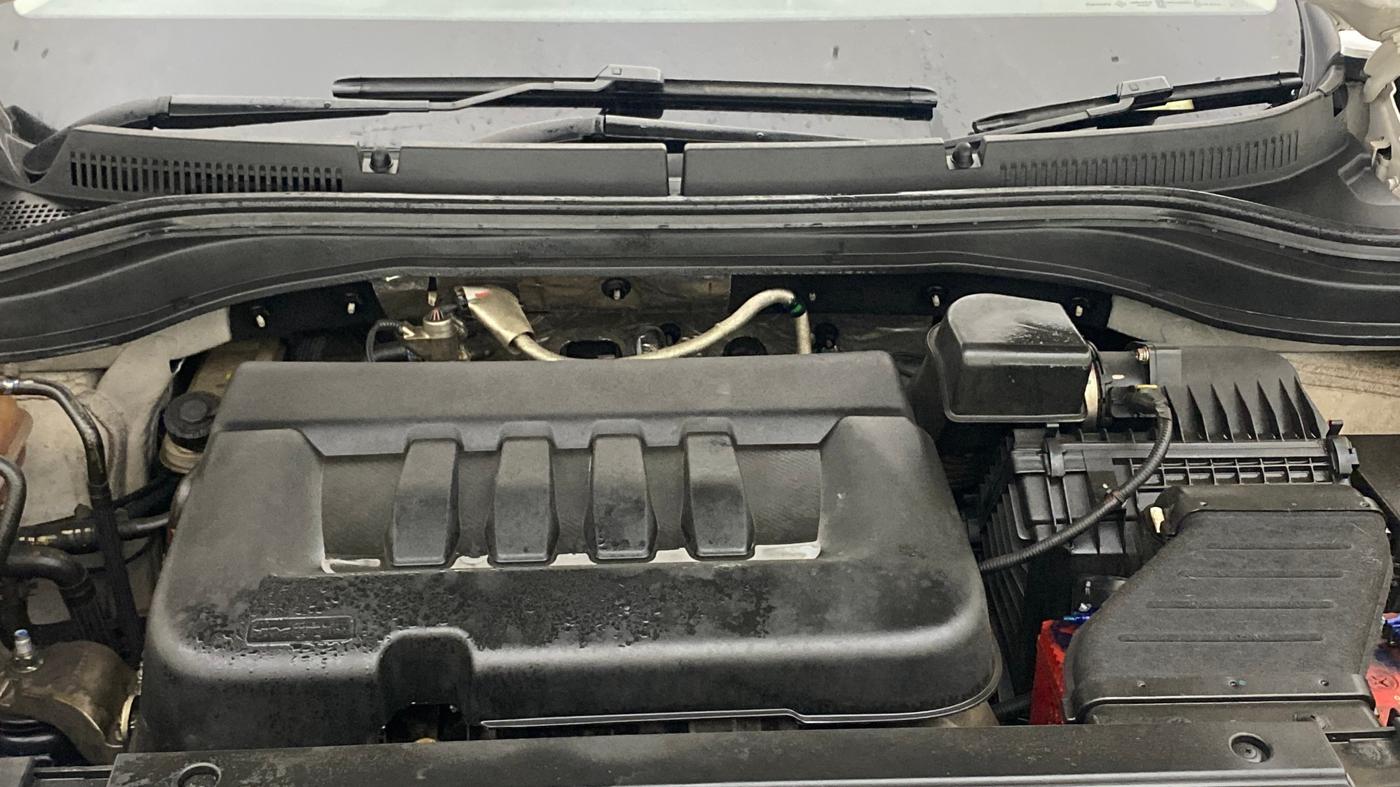 2022 Mahindra XUV700 AX 5 D MT 7 STR, Diesel, Manual, 65,483 km, Engine View