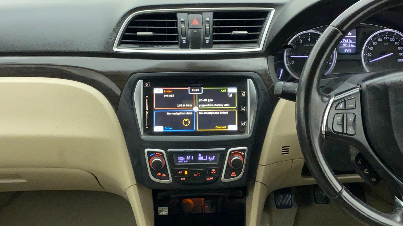 2017 Maruti Ciaz ALPHA 1.4 VVT, Petrol, Manual, 98,200 km, Air Conditioner