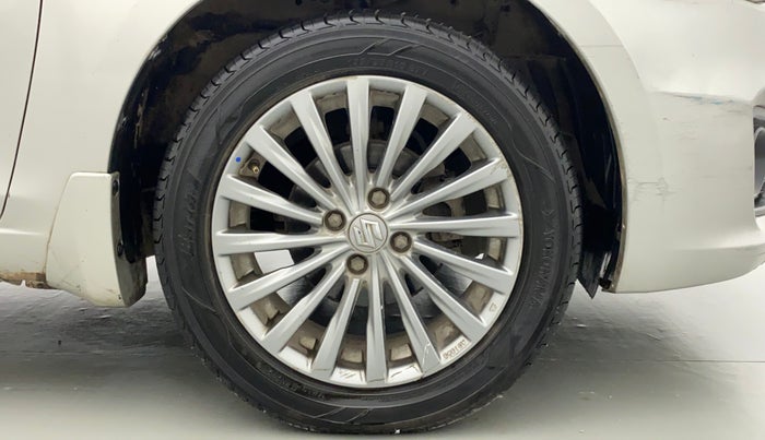 2017 Maruti Ciaz ALPHA 1.4 VVT, Petrol, Manual, 98,200 km, Right Front Wheel