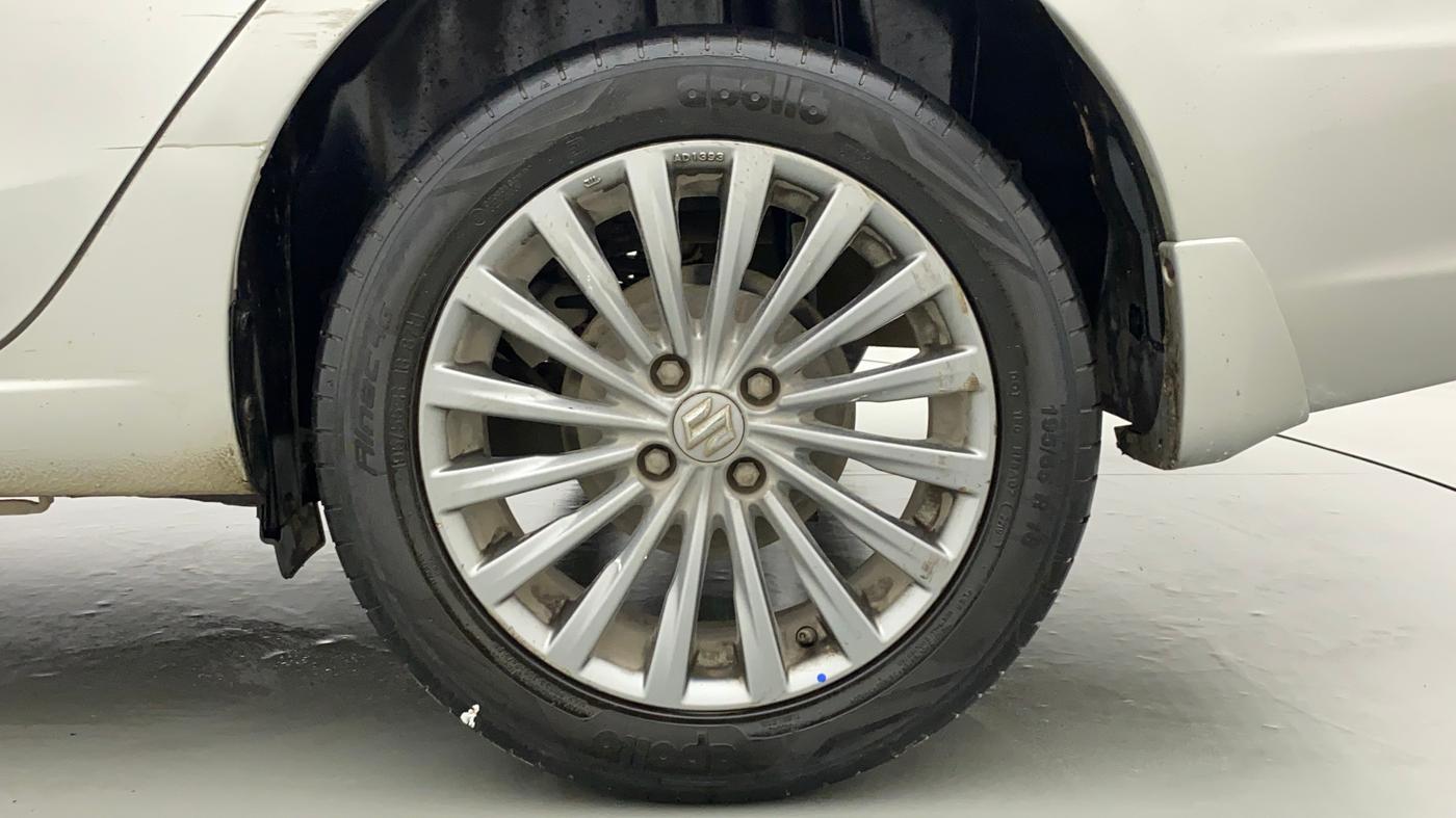 2017 Maruti Ciaz ALPHA 1.4 VVT, Petrol, Manual, 98,200 km, Left Rear Wheel