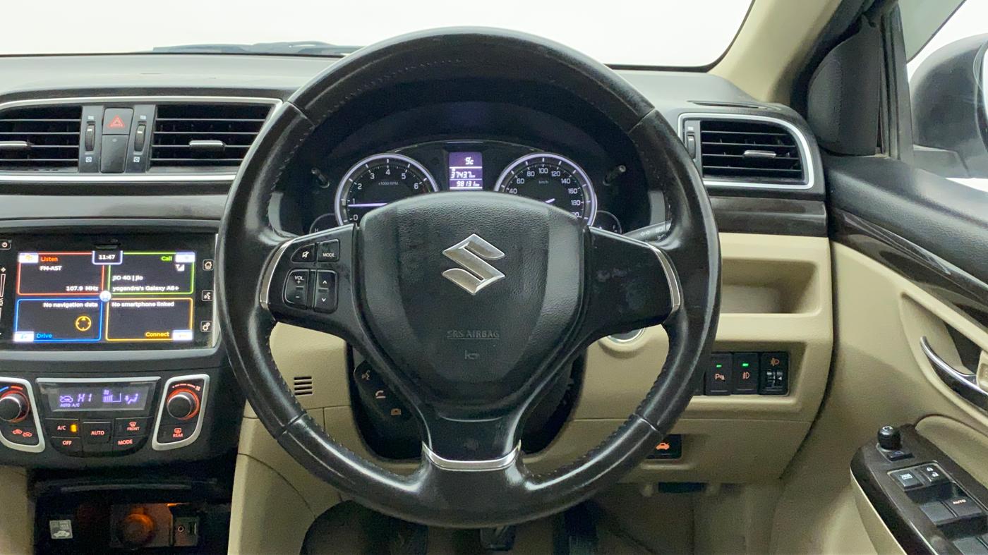 2017 Maruti Ciaz ALPHA 1.4 VVT, Petrol, Manual, 98,200 km, Steering Wheel Close Up