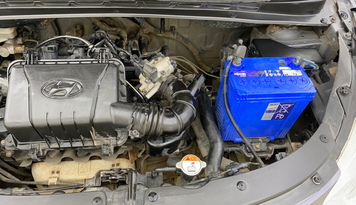 2014 Hyundai i10 SPORTZ 1.1, Petrol, Manual, 60,026 km, Engine View - Left