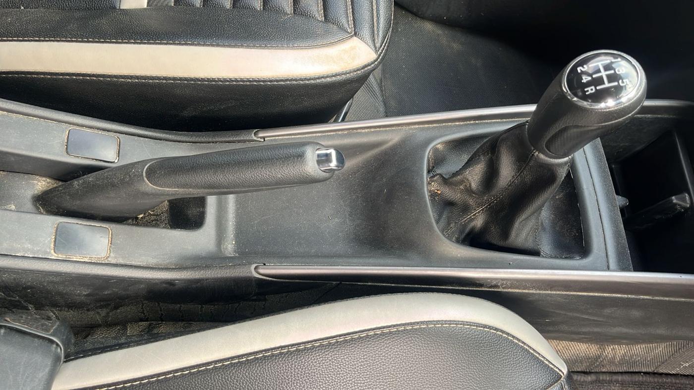 2018 Maruti Swift ZXI AMT, Petrol, Automatic, 81,887 km, Gear Lever