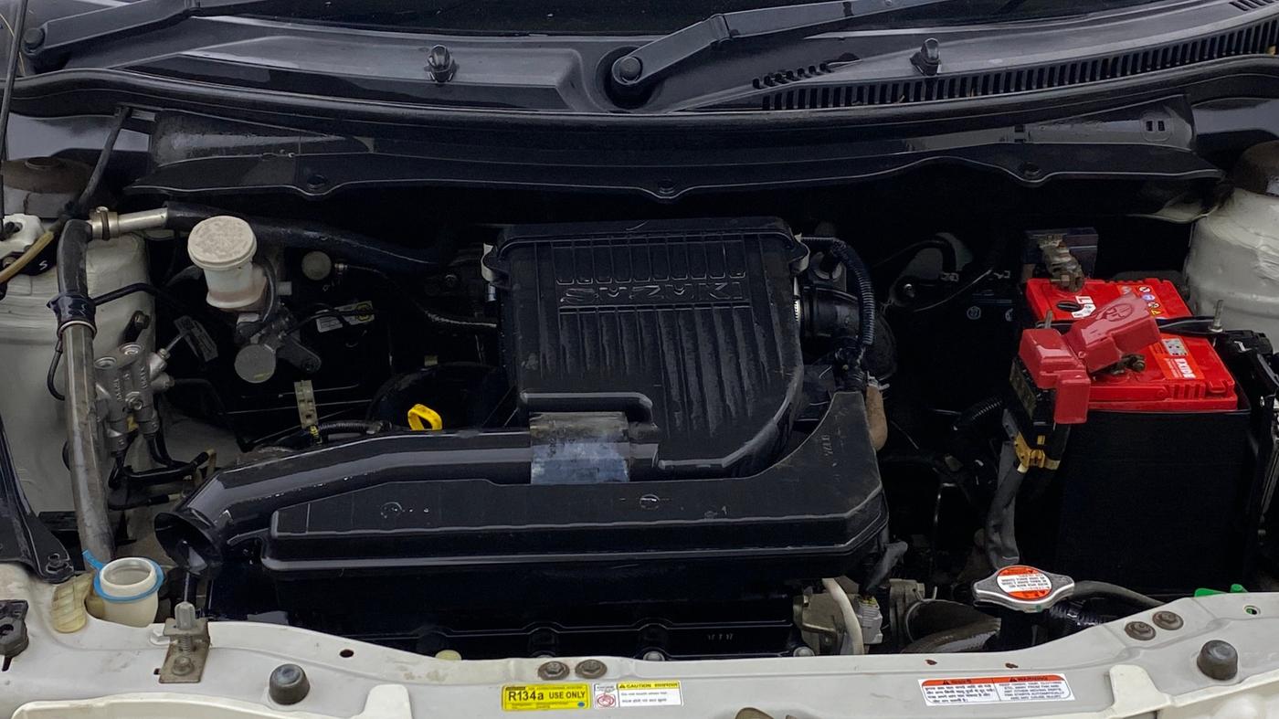 2017 Maruti Swift LXI (O), Petrol, Manual, 40,597 km, Engine View