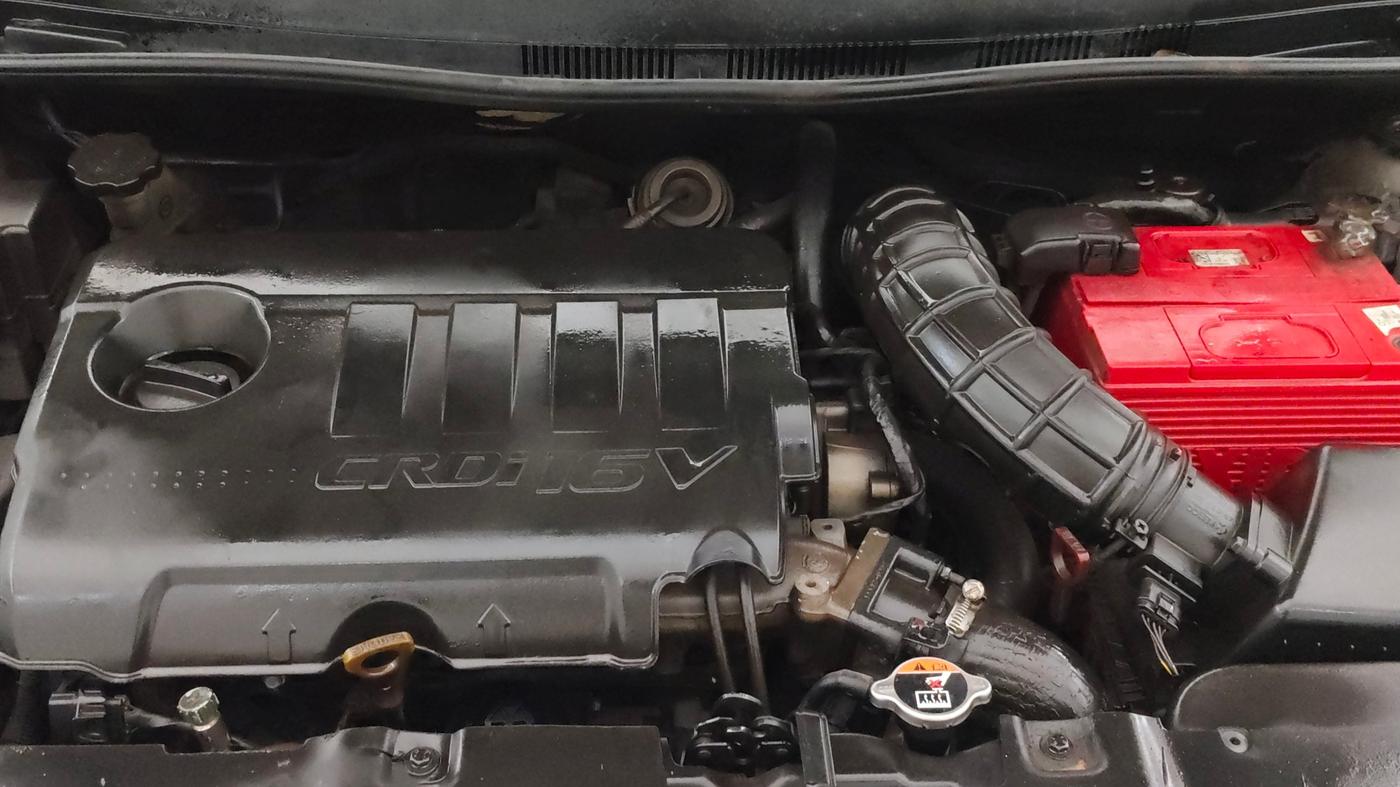 2014 Hyundai Verna FLUIDIC 1.6 CRDI SX OPT AT, Diesel, Automatic, 74,245 km, Engine View