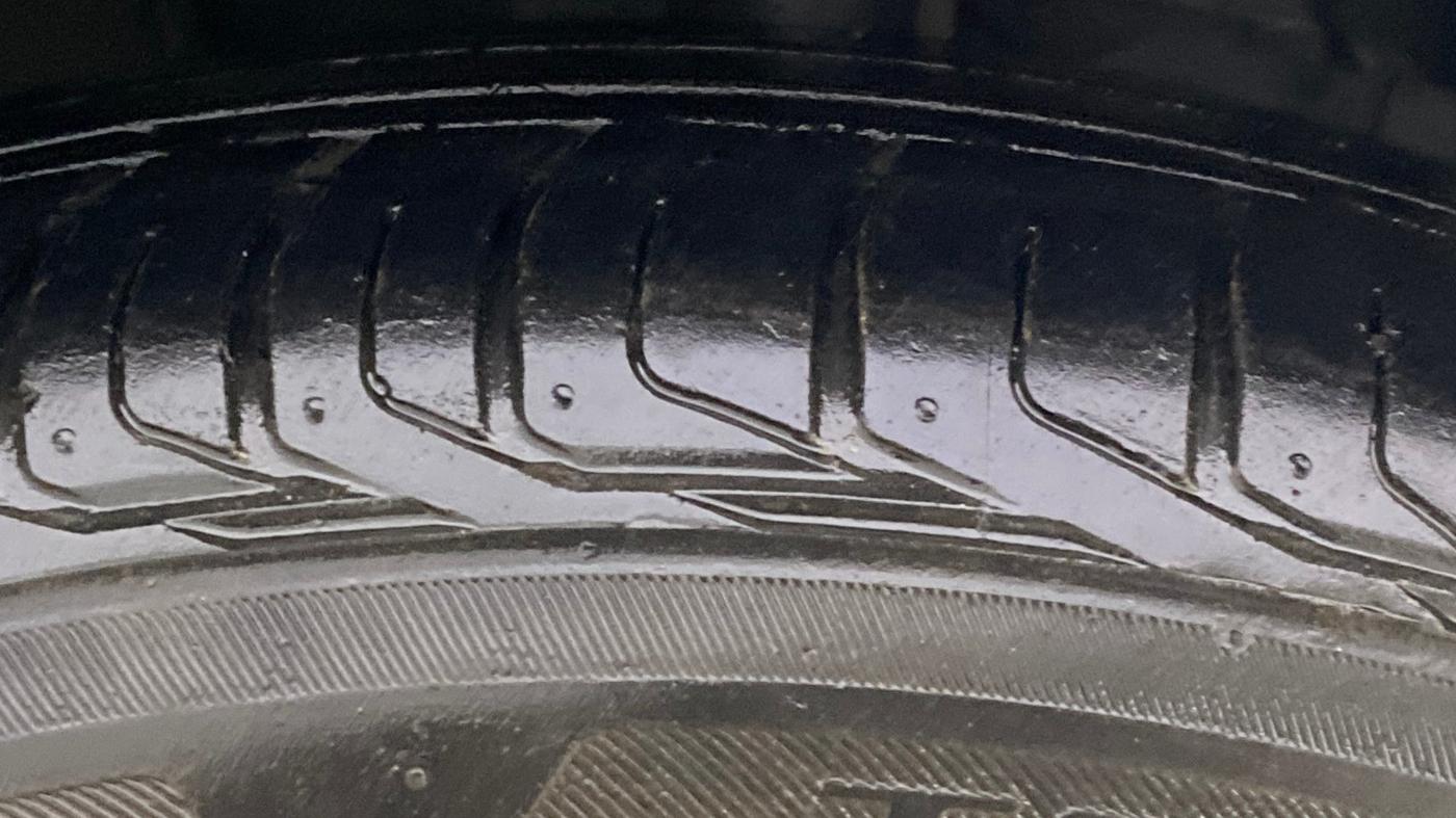 2022 Tata NEXON XM PETROL, Petrol, Manual, 24,237 km, Right Front Tyre Tread