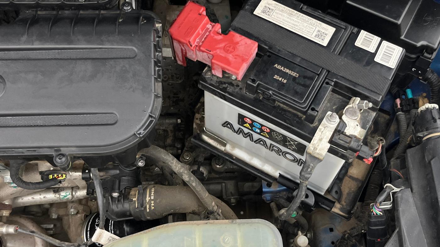 2025 Tata Tiago XZA, Petrol, Automatic, 5,844 km, Engine View - Left