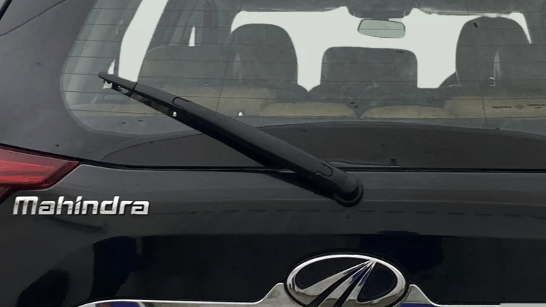 2018 Mahindra XUV500 W11 AT, Diesel, Automatic, 98,663 km, Rear Wiper
