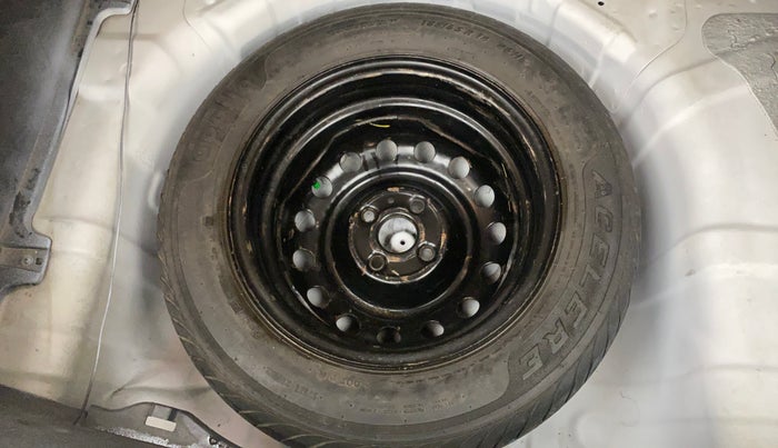 2012 Hyundai i20 ASTA 1.2, Petrol, Manual, 1,01,417 km, Spare Tyre