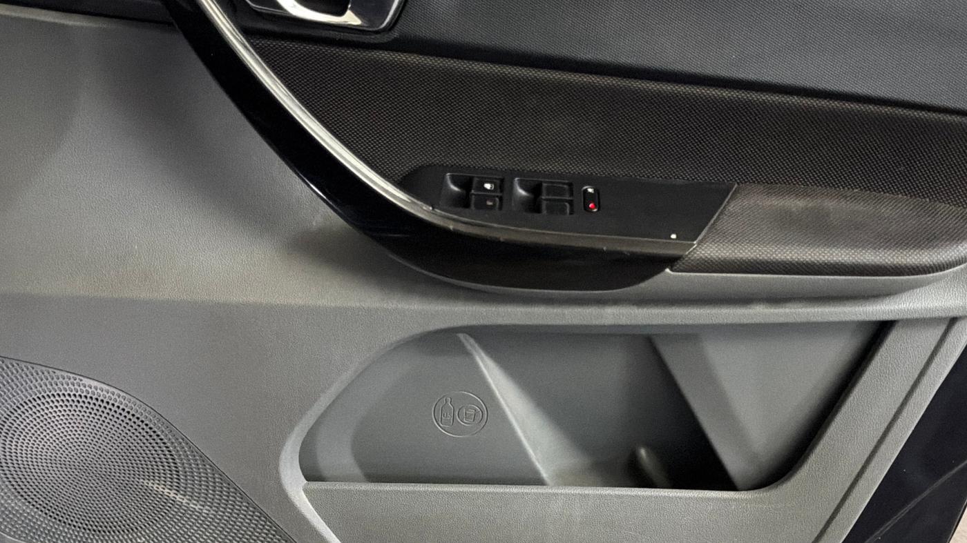 2018 Tata TIGOR XZ PLUS PETROL, Petrol, Manual, 51,742 km, Driver Side Door Panels Control