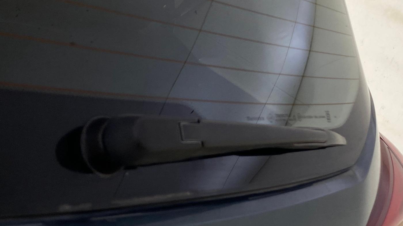 2021 Mahindra XUV300 W8 1.2 PETROL, Petrol, Manual, 60,590 km, Rear Wiper