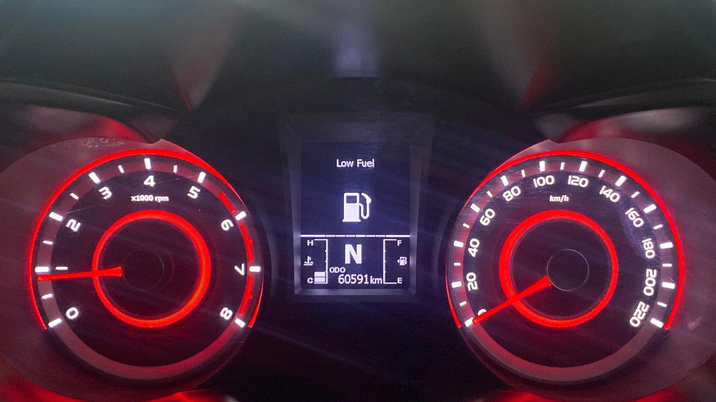 2021 Mahindra XUV300 W8 1.2 PETROL, Petrol, Manual, 60,590 km, Odometer Image