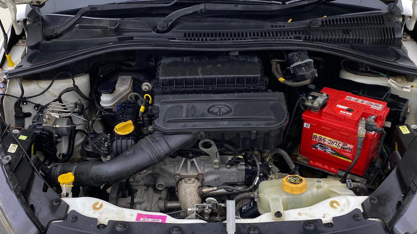 2020 Tata Tiago XT PETROL, Petrol, Manual, 31,698 km, Engine View