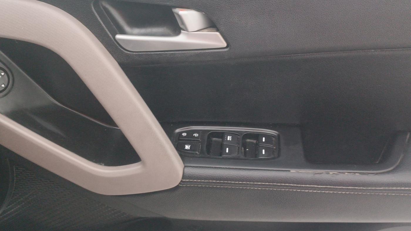 2018 Hyundai Creta SX (O) 1.6 DIESEL, Diesel, Manual, 98,909 km, Driver Side Door Panels Control