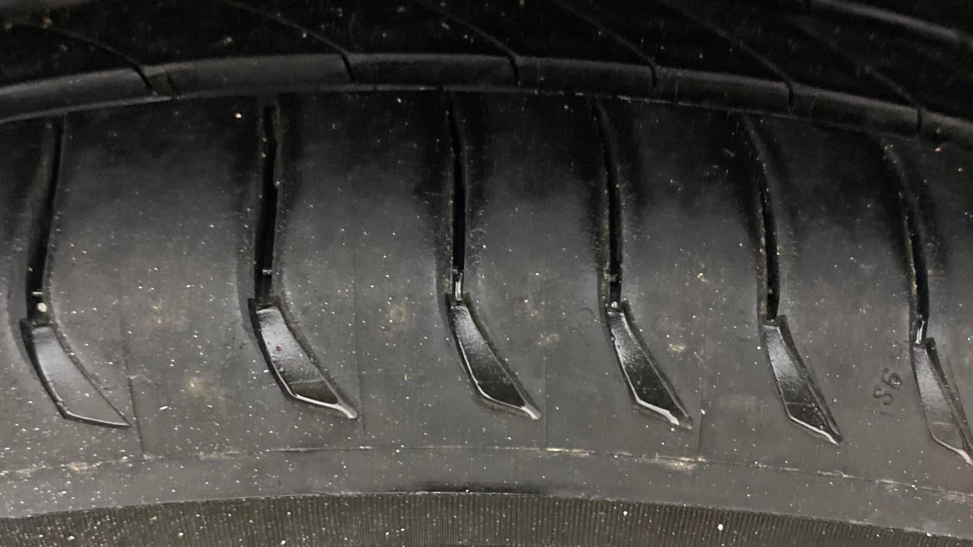 2019 Hyundai Verna 1.6 VTVT SX O, Petrol, Manual, 65,467 km, Left Rear Tyre Tread