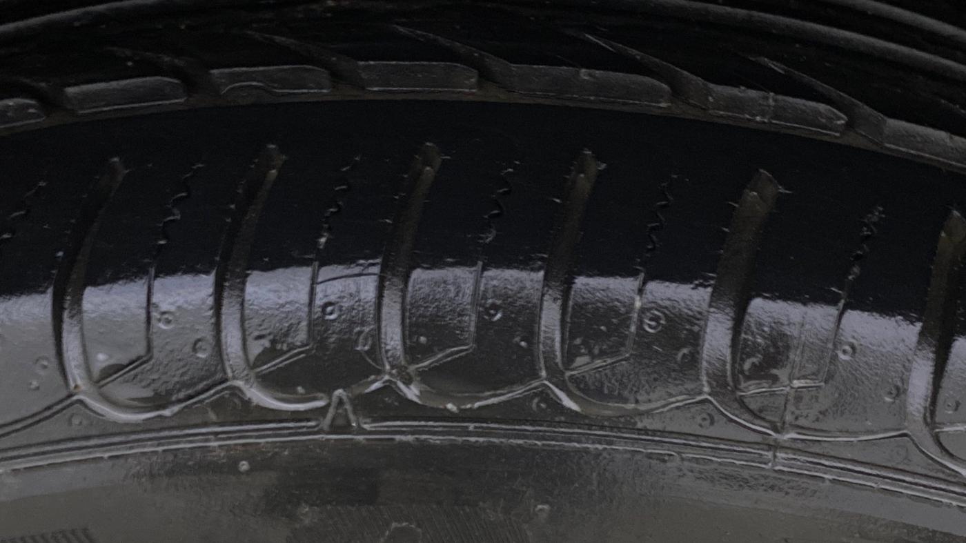 2016 Ford Ecosport TITANIUM 1.5L PETROL AT, Petrol, Automatic, 35,946 km, Right Rear Tyre Tread