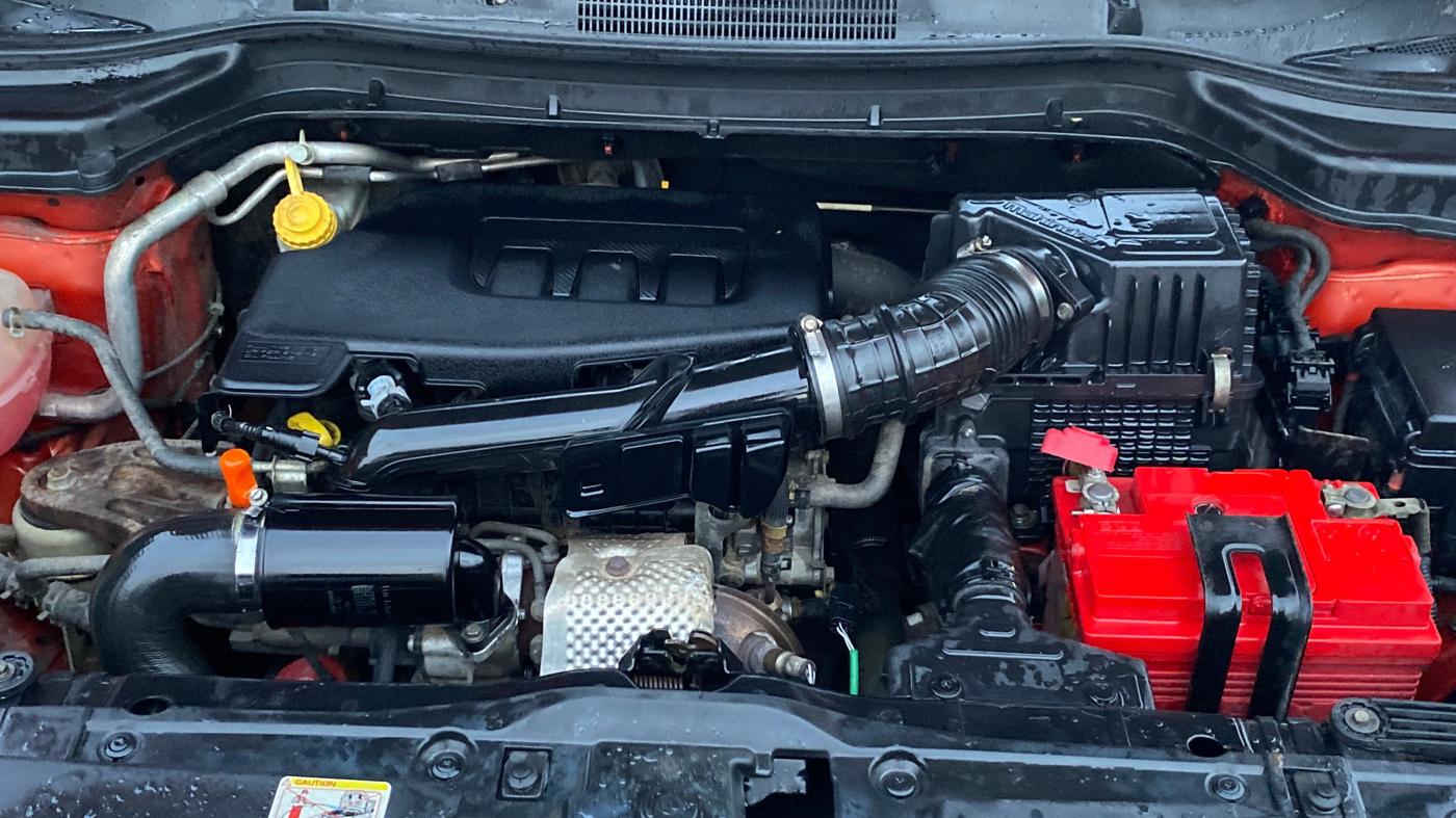 2019 Mahindra XUV300 W8 1.2 PETROL, Petrol, Manual, 80,467 km, Engine View