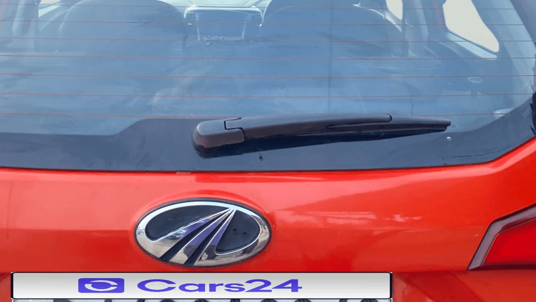 2019 Mahindra XUV300 W8 1.2 PETROL, Petrol, Manual, 80,467 km, Rear Wiper