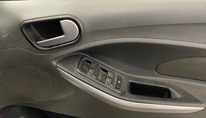 2018 Ford New Figo TITANIUM 1.2 PETROL MT, Petrol, Manual, 38,175 km, Driver Side Door Panels Control