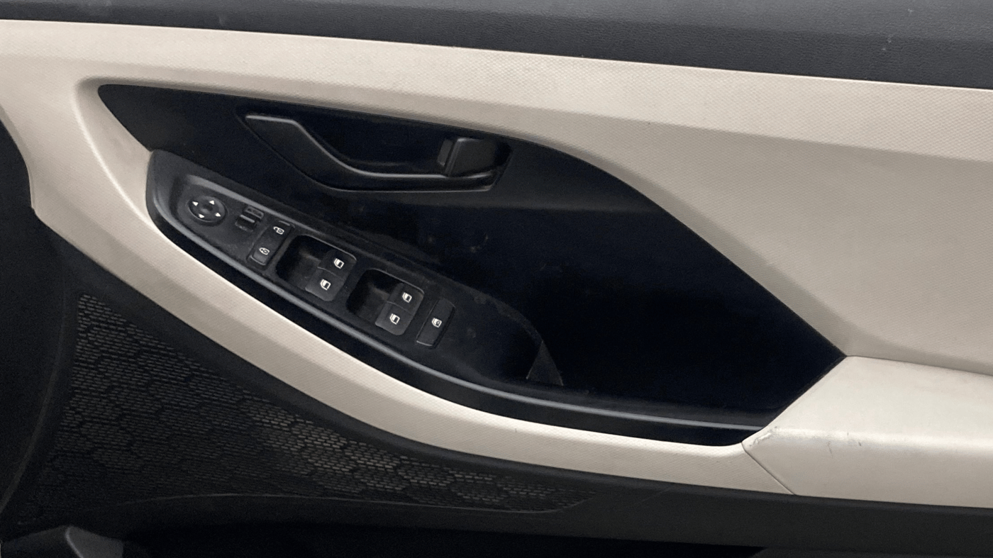 2021 Hyundai Creta EX 1.5 PETROL, Petrol, Manual, 69,659 km, Driver Side Door Panels Control