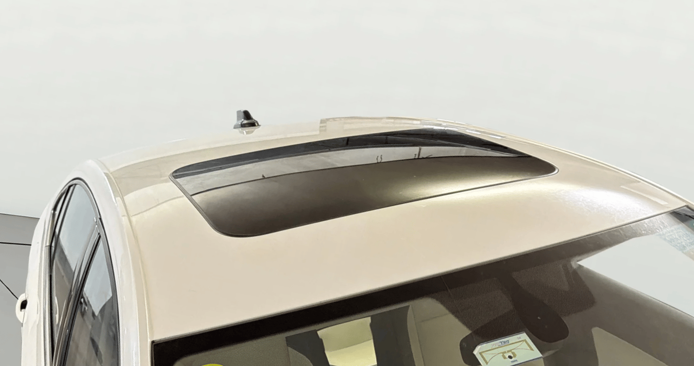 2023 Skoda SLAVIA STYLE 1.0L TSI AT, Petrol, Automatic, 17,785 km, Moonroof/ Sunroof