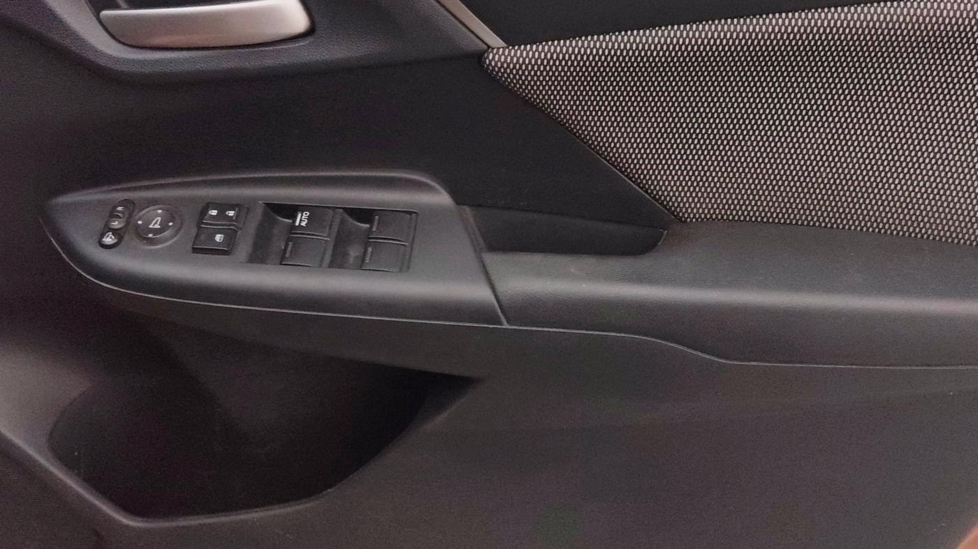 2018 Honda WR-V 1.5L I-DTEC VX MT, Diesel, Manual, 66,682 km, Driver Side Door Panels Control