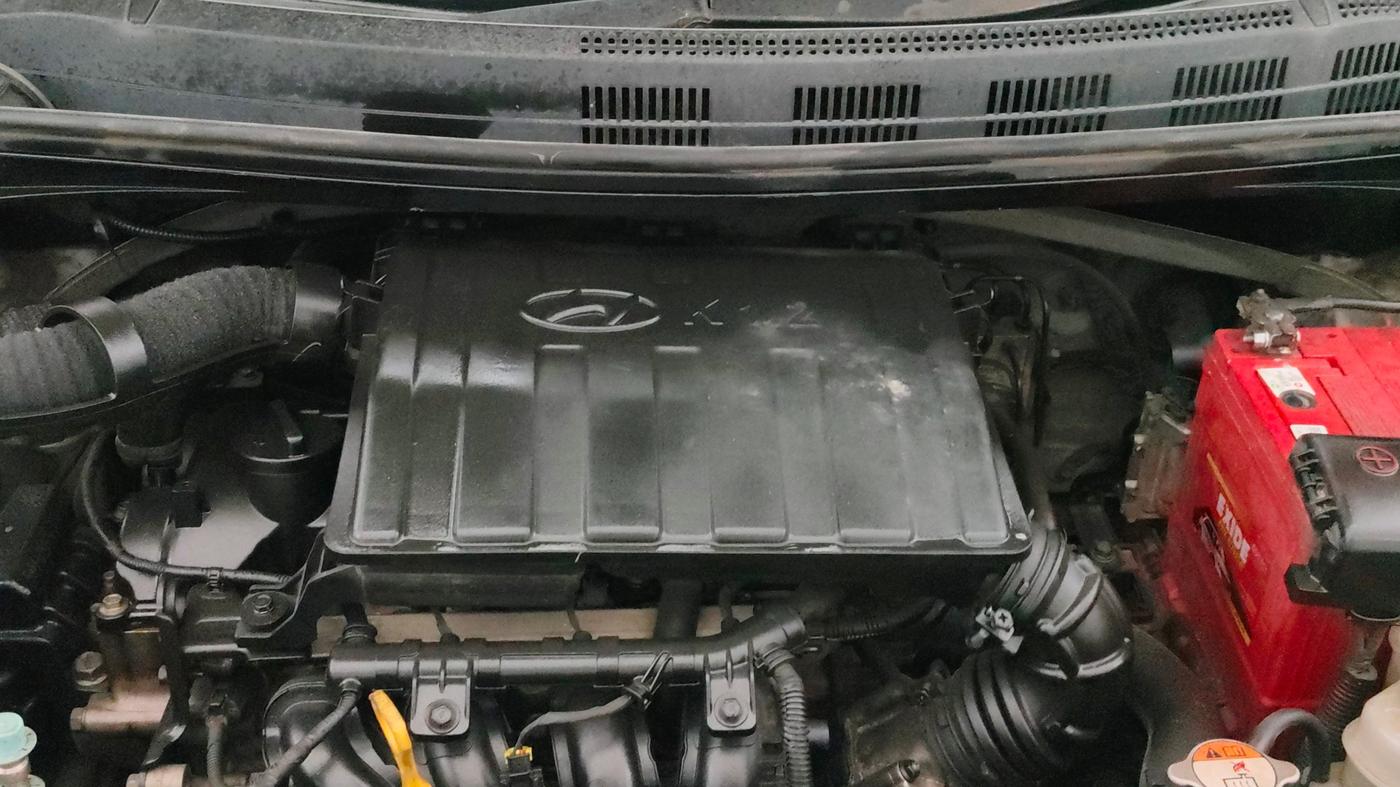 2014 Hyundai Xcent SX 1.2 (O), Petrol, Manual, 90,672 km, Engine View