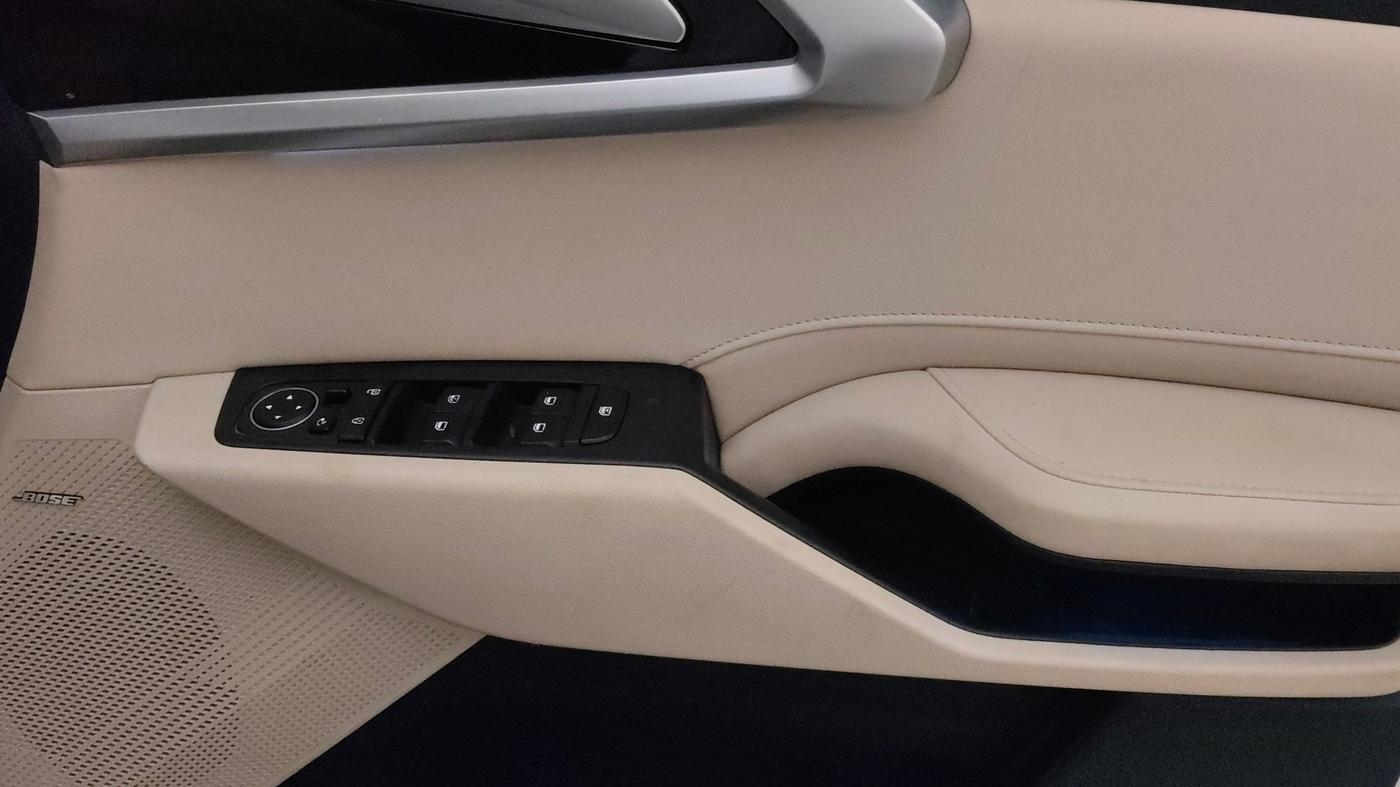 2022 KIA CARENS LUXURY PLUS 1.5 DIESEL AT 6 STR, Diesel, Automatic, 20,469 km, Driver Side Door Panels Control