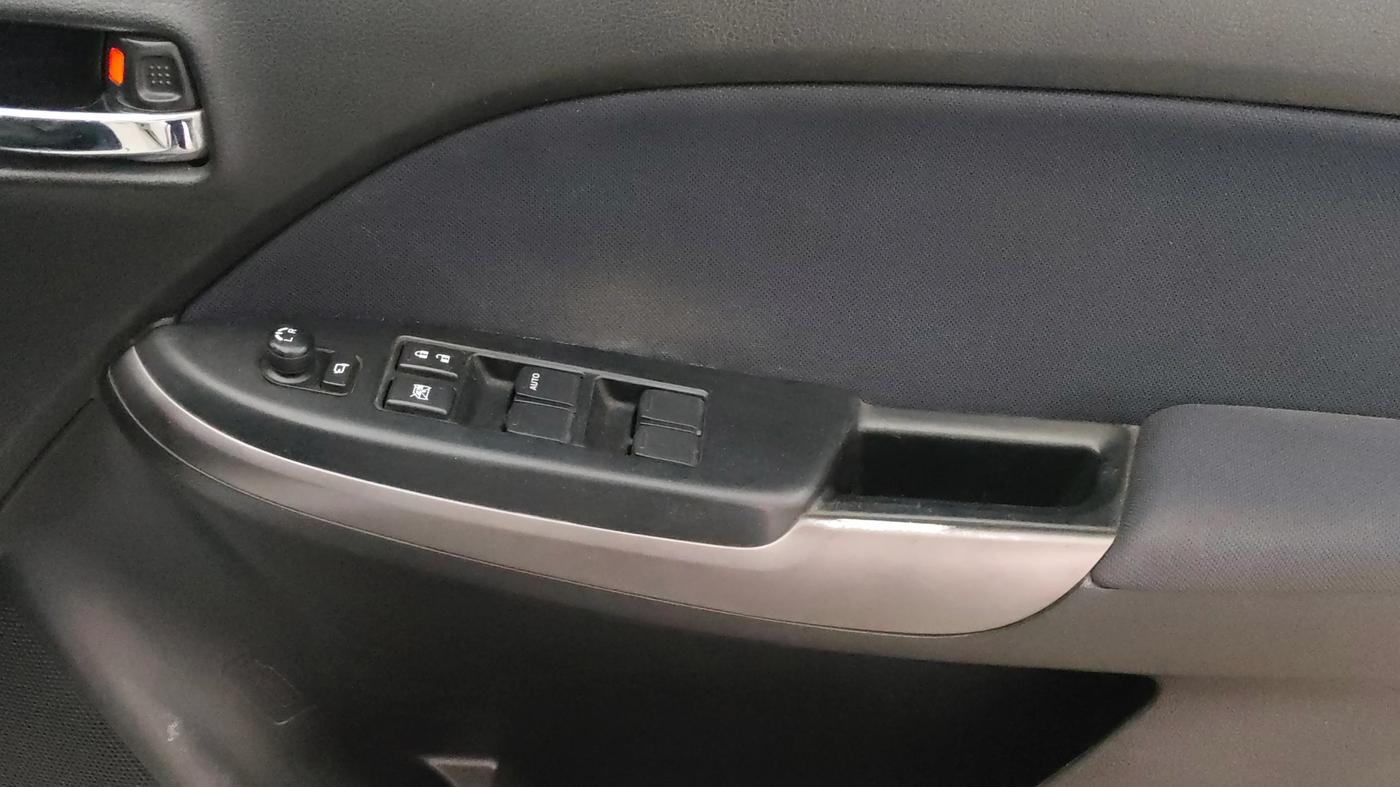 2020 Maruti Baleno ZETA CVT PETROL 1.2, Petrol, Automatic, 49,542 km, Driver Side Door Panels Control