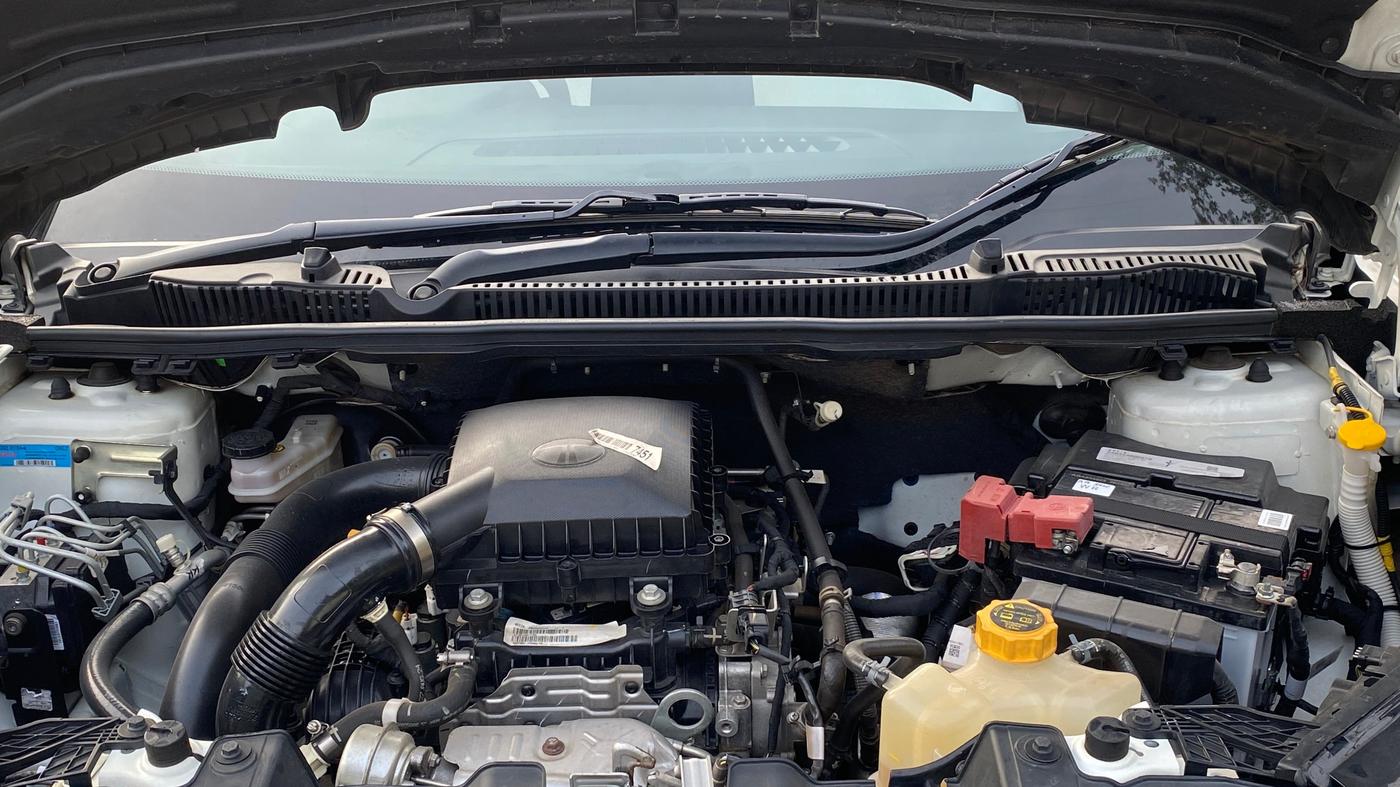 2024 Tata NEXON Pure 1.2 Petrol 6AMT, Petrol, Manual, 27,941 km, Engine View