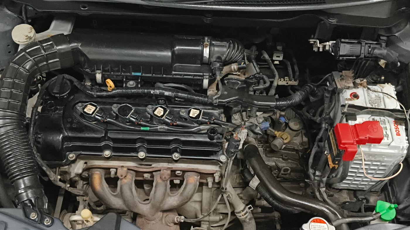2020 Maruti Dzire VXI, Petrol, Manual, 88,649 km, Engine View