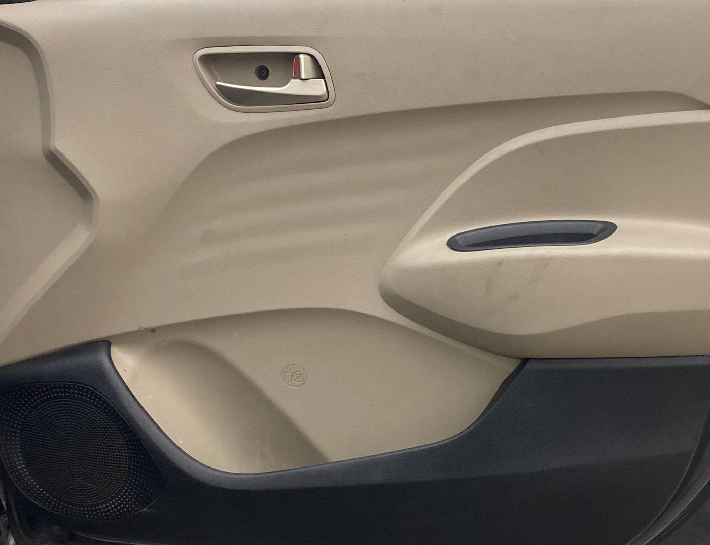 2019 Hyundai NEW SANTRO SPORTZ AMT, Petrol, Automatic, 72,495 km, Driver Side Door Panels Control