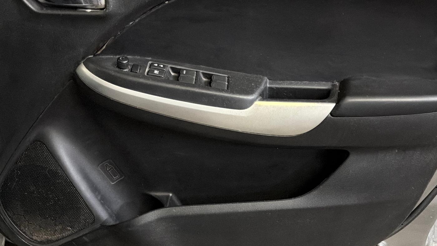 2016 Maruti Baleno DELTA PETROL 1.2, Petrol, Manual, 62,069 km, Driver Side Door Panels Control