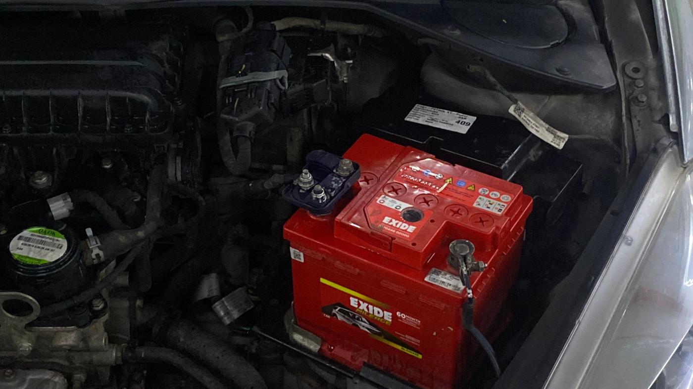 2019 Tata Tiago XT PETROL, Petrol, Manual, 72,436 km, Engine View - Left