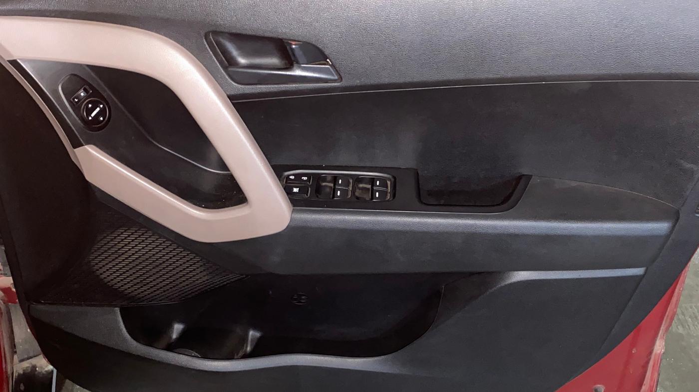 2018 Hyundai Creta E PLUS 1.6 PETROL, Petrol, Manual, 75,544 km, Driver Side Door Panels Control