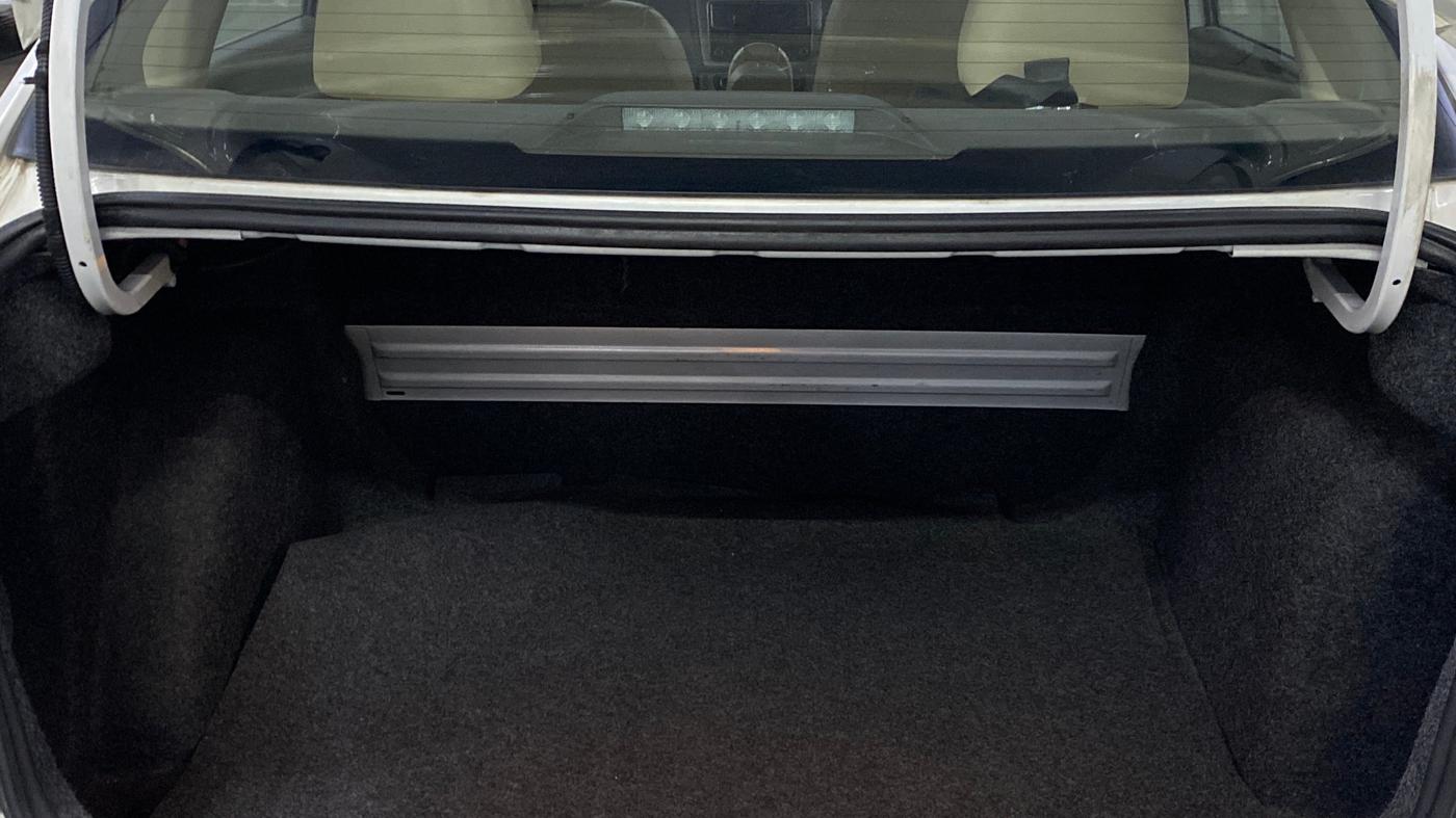 2017 Volkswagen Vento HIGHLINE PETROL AT, Petrol, Automatic, 44,630 km, Boot Inside