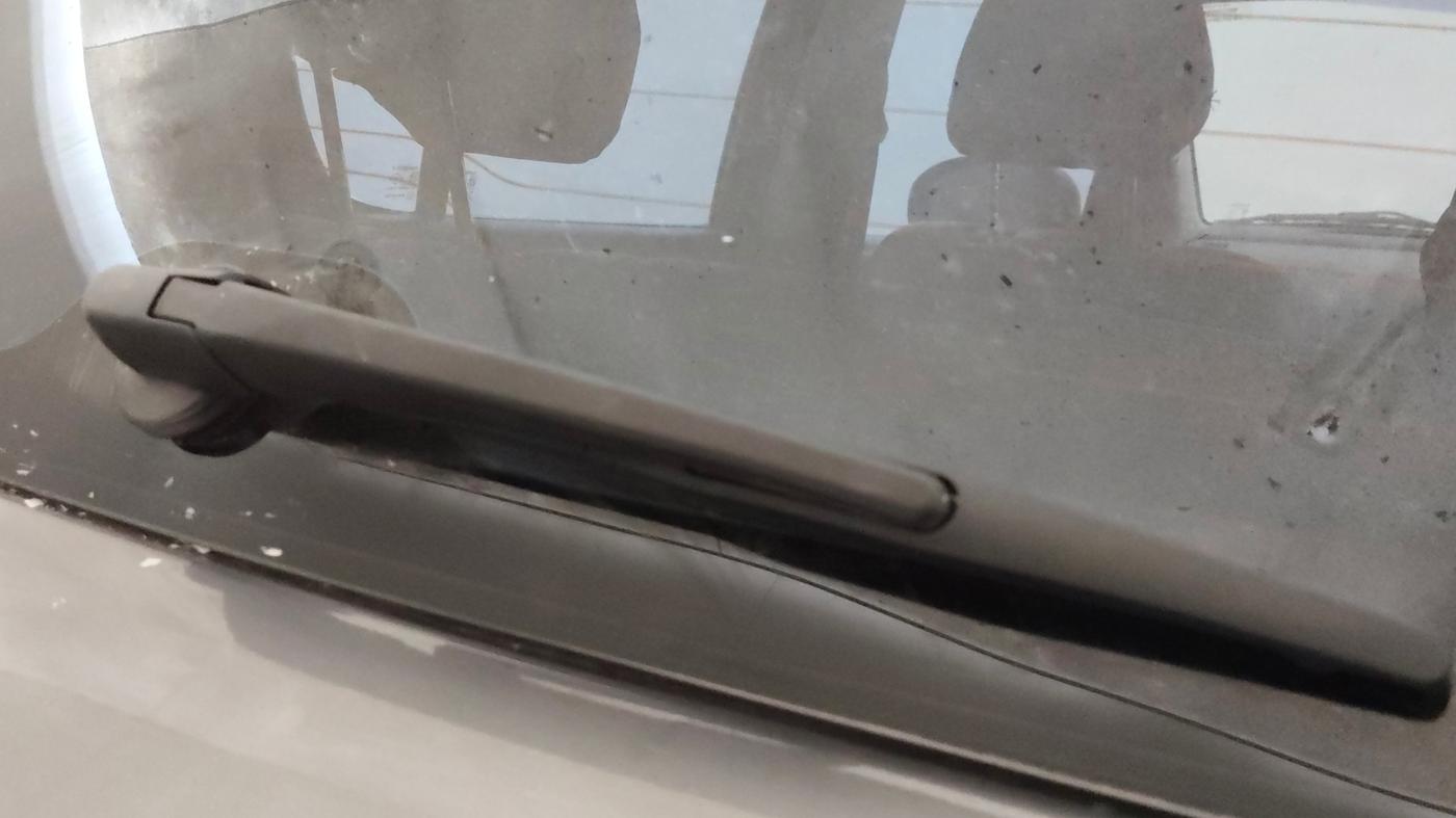 2013 Maruti Swift ZXI, Petrol, Manual, 46,487 km, Rear Wiper