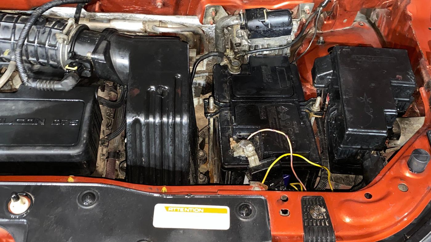 2017 Mahindra KUV 100 NXT K6+ D 6 STR, Diesel, Manual, 79,000 km, Engine View - Left