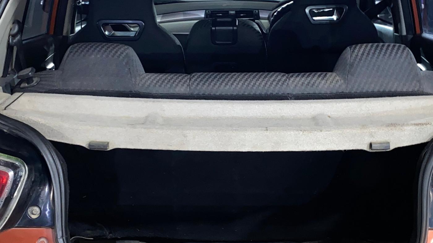 2017 Mahindra KUV 100 NXT K6+ D 6 STR, Diesel, Manual, 79,000 km, Boot Inside